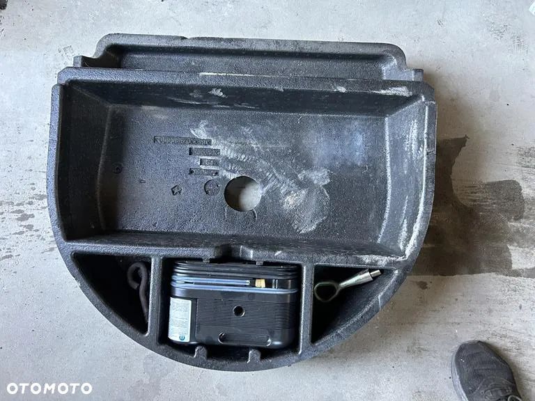 zestaw naprawczy koła kompresor styropian Dodge Caliber - 2