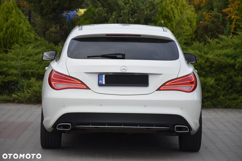 Mercedes-Benz CLA 250 7G-DCT - 21