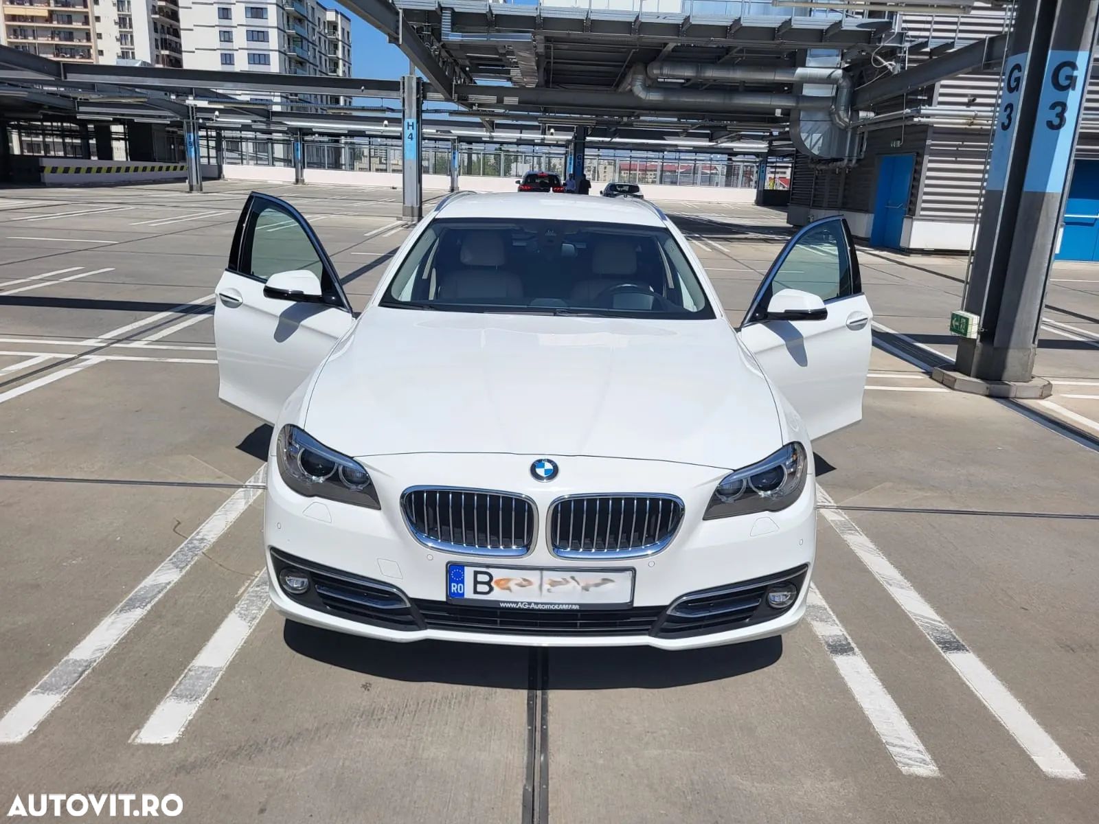 BMW Seria 5 520d xDrive Touring Aut. Luxury Line - 1