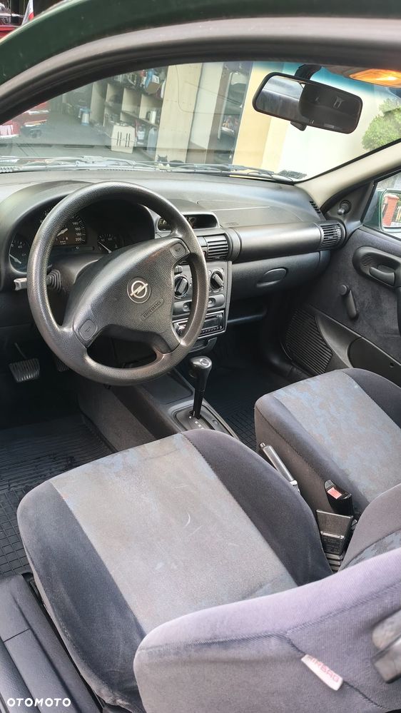 Opel Corsa - 8