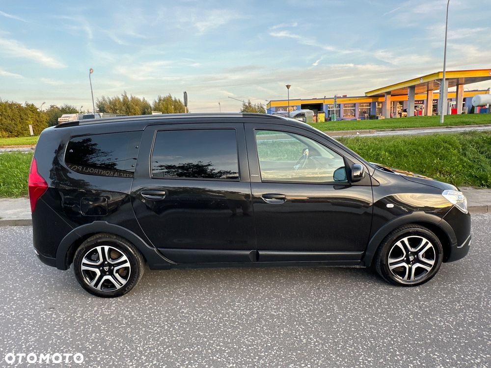 Dacia Lodgy dCi 110 Stepway Celebration - 4