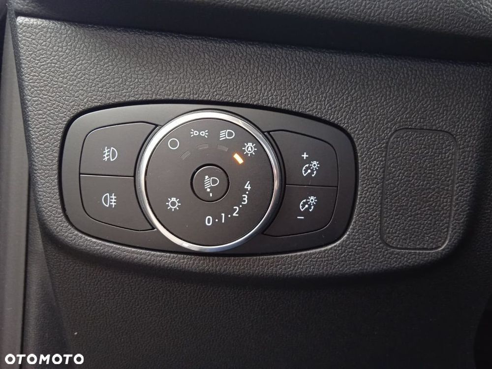 Ford Focus 1.0 EcoBoost Titanium Style - 27