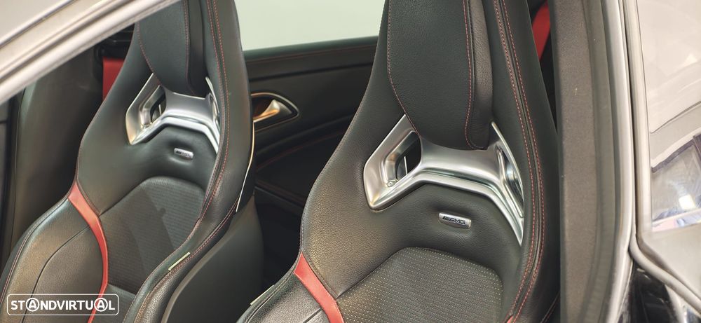 Mercedes-Benz CLA 45 AMG 4Matic 7G-DCT - 28
