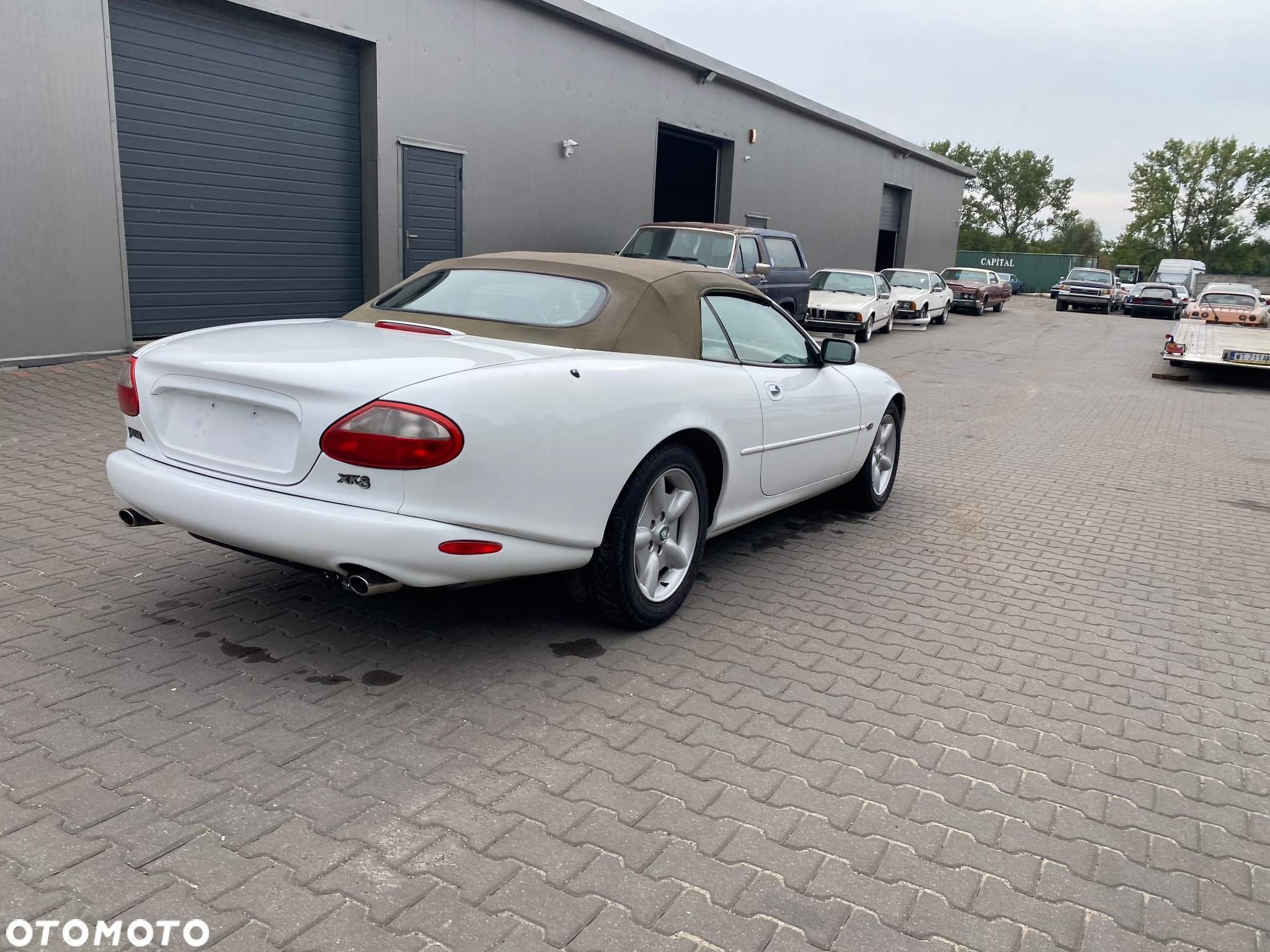 Jaguar XK8 4.2 - 12
