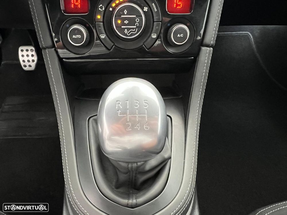 Peugeot RCZ 2.0 HDi FAP 160 GT-Line - 21
