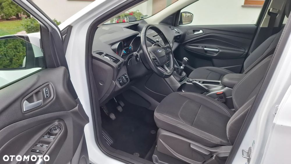 Ford Kuga 2.0 TDCi 2x4 Cool & Connect - 6