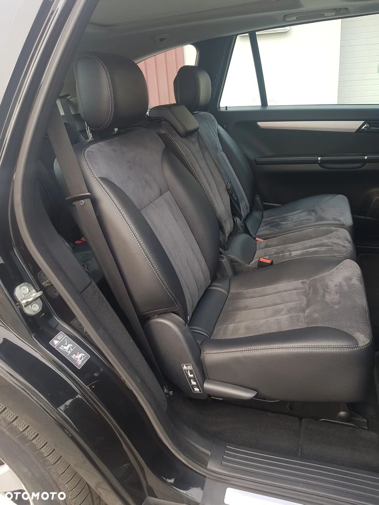 Mercedes-Benz Klasa R 350 L 4Matic 7G-TRONIC - 30