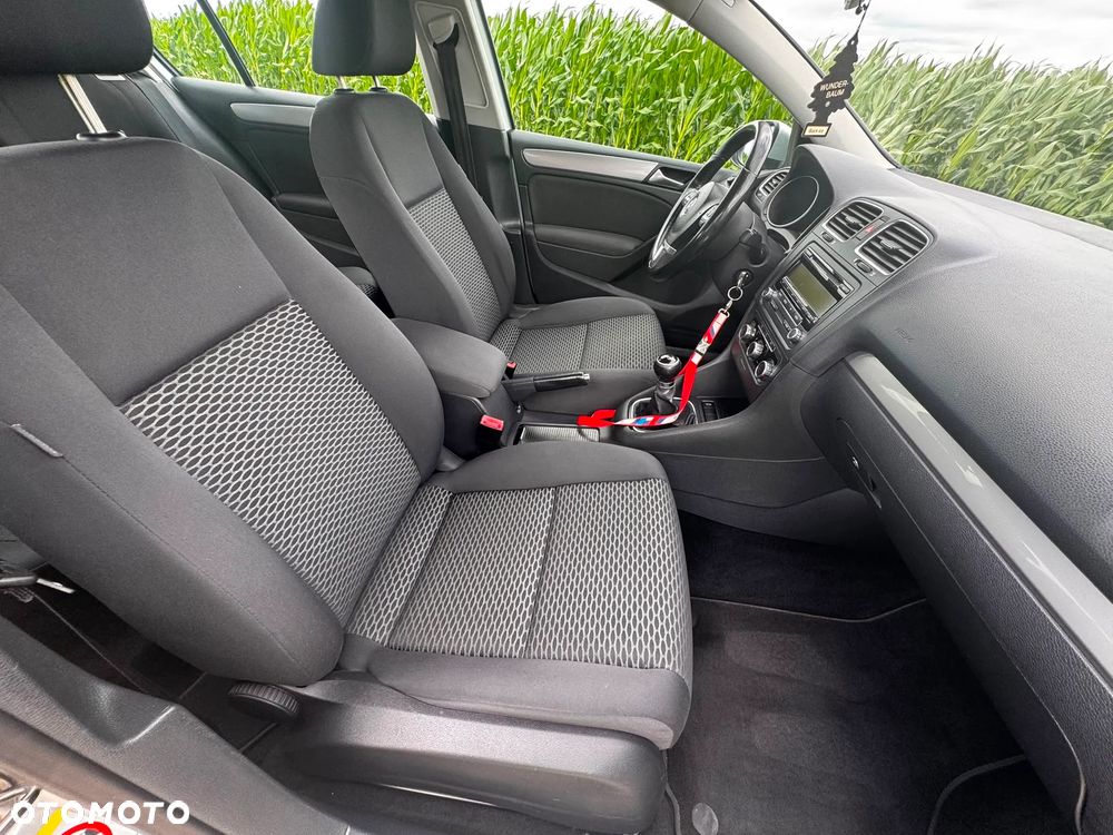 Volkswagen Golf - 21