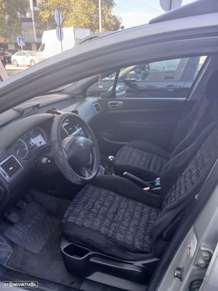Peugeot 307 SW 1.6 HDi - 7