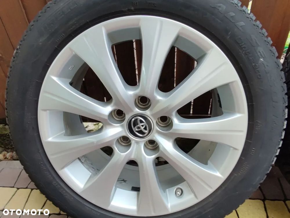 TOYOTA CAMRY 19-24r Koła z Oponami Wielosezonowymi 215/55 R17 Pirelli - 2