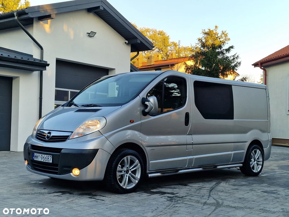 Opel Vivaro L2H1 2.9t - 18