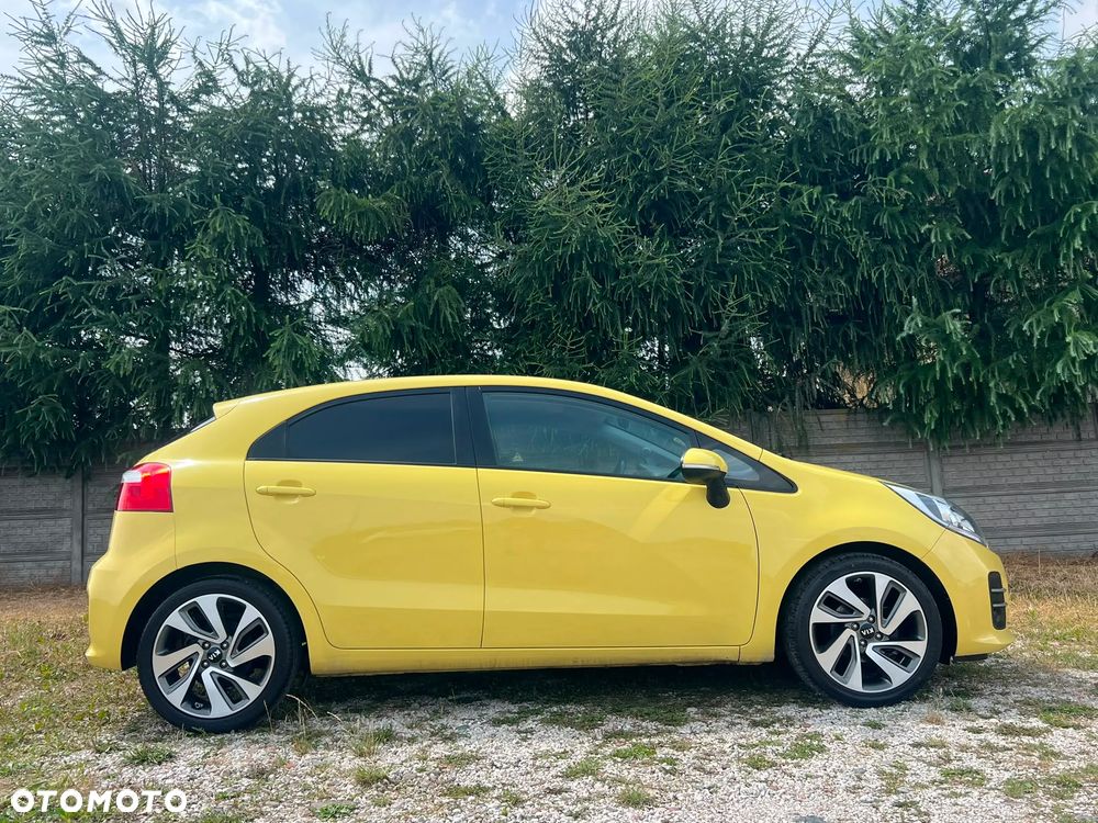 Kia Rio 1.2 Dream Team Edition - 37