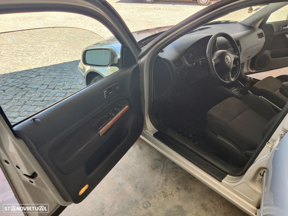VW Bora 1.9 TDi Highline - 6