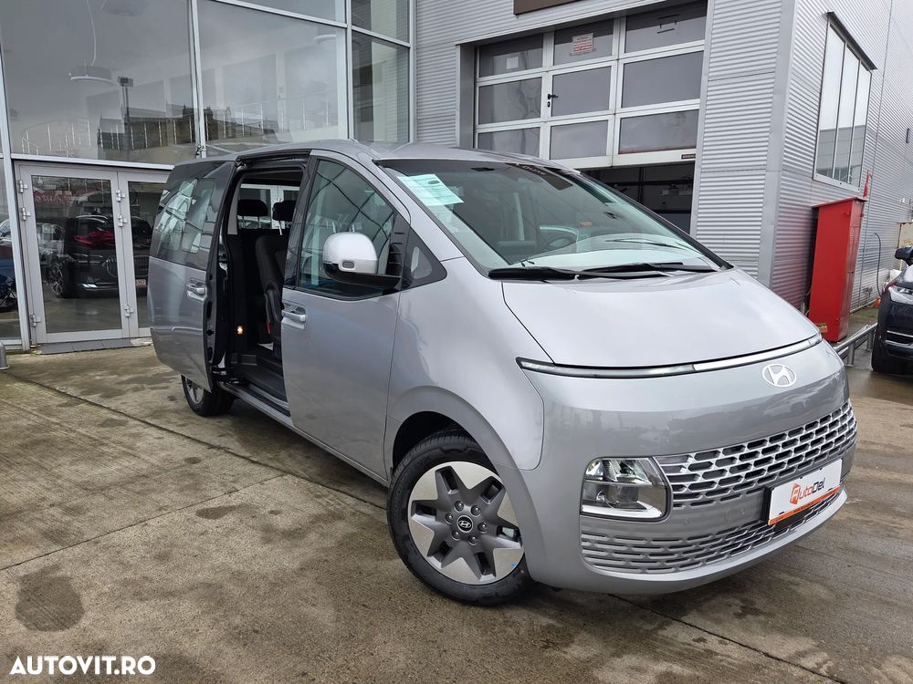 Hyundai Staria 1.6I 215CP 6AT 9 locuri HEV Premium - 2