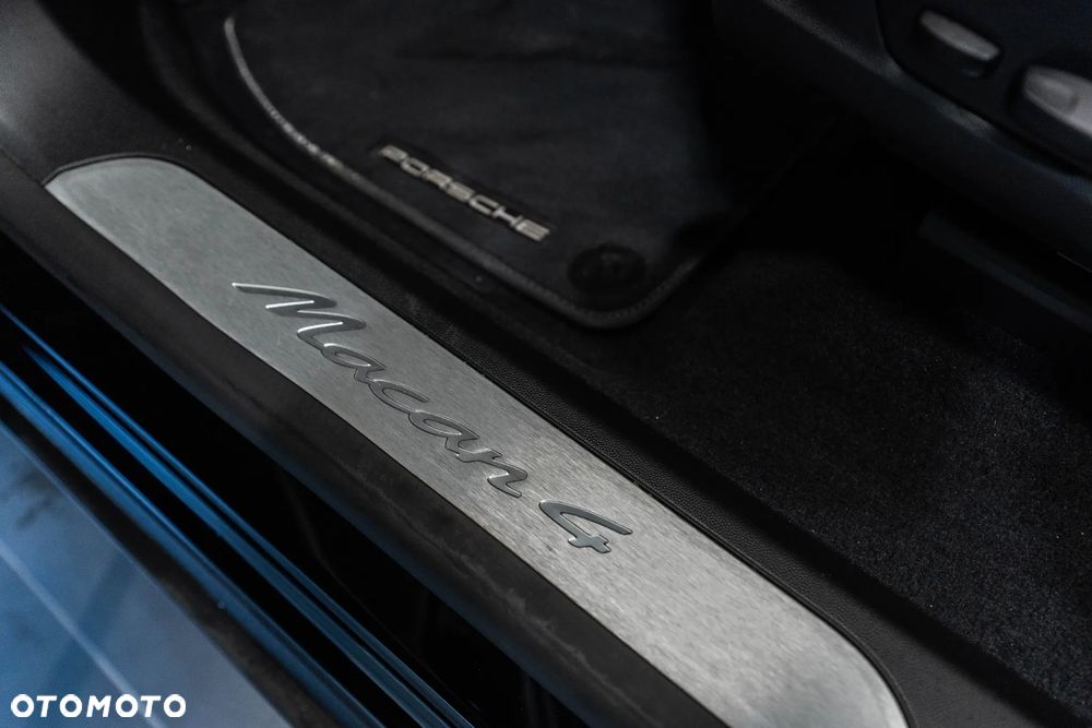 Porsche Macan - 29