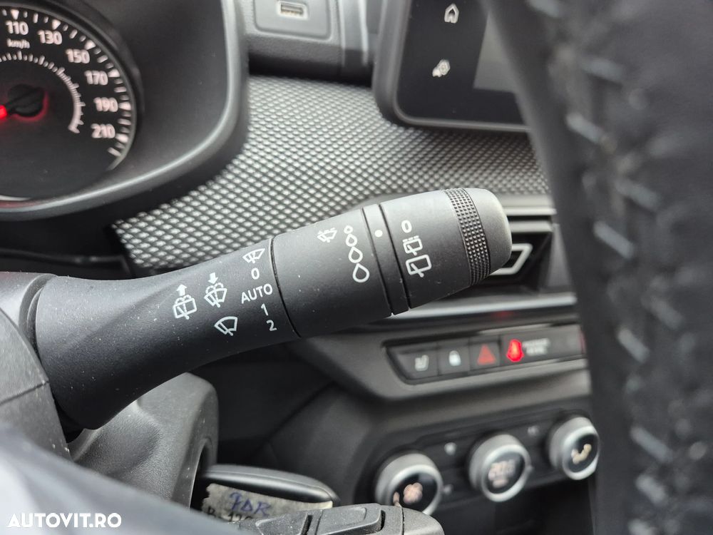 Dacia Sandero TCe 90 MT5 Expression - 17