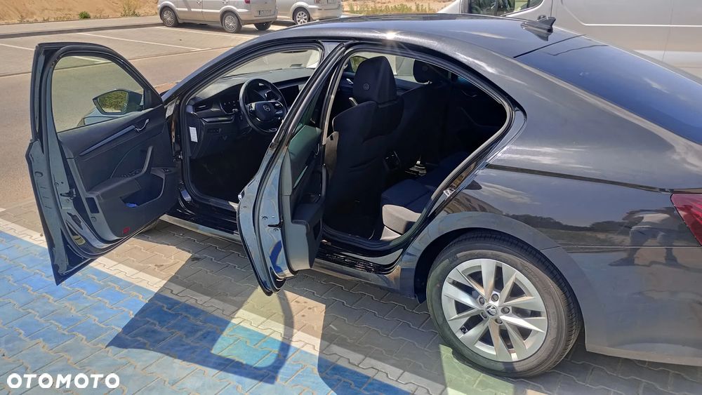 Skoda Octavia 1.5 TSI ACT Ambition - 10