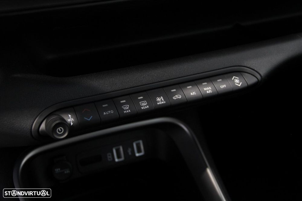 Jeep Avenger 1.2 GSE T3 Altitude - 25