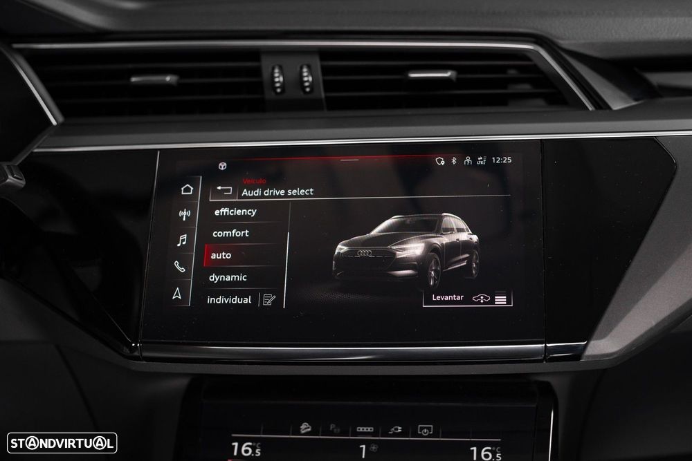Audi e-tron 55 quattro Advanced - 26