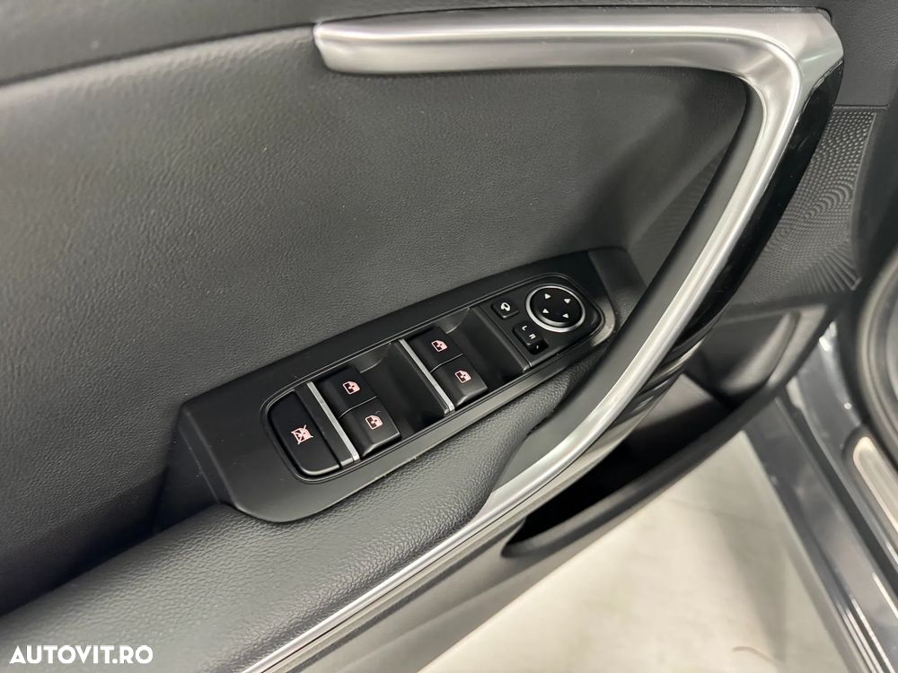 Kia Ceed 1.6 GDI DCT OPF Inspiration - 8