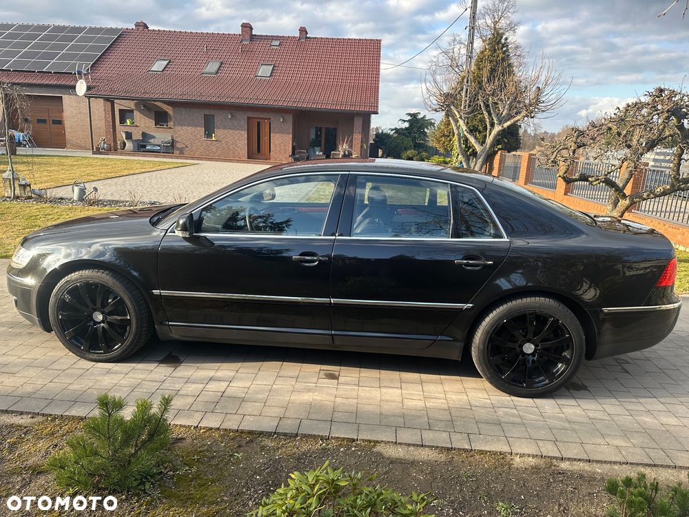 Volkswagen Phaeton - 24