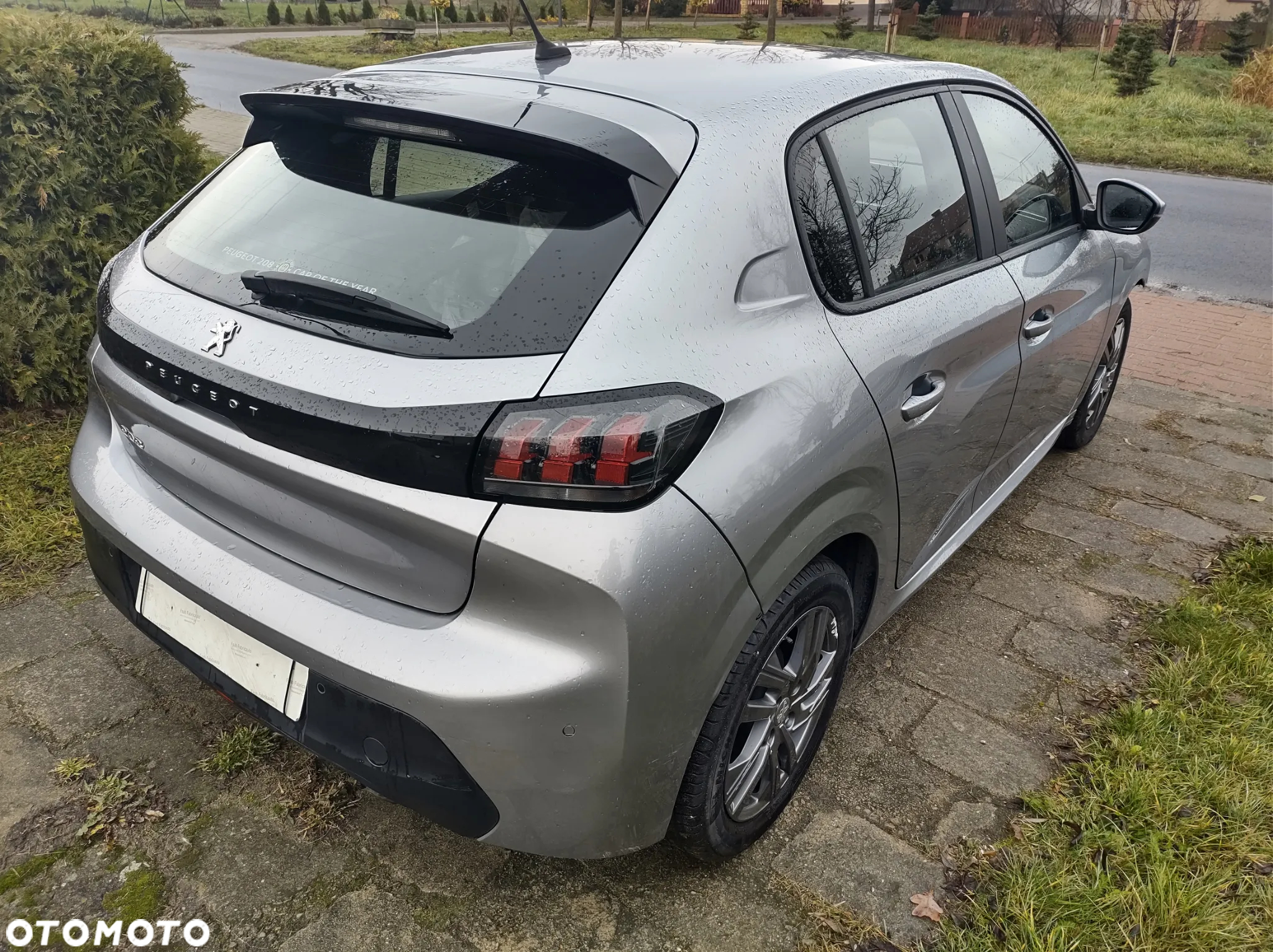 Peugeot 208 - 6