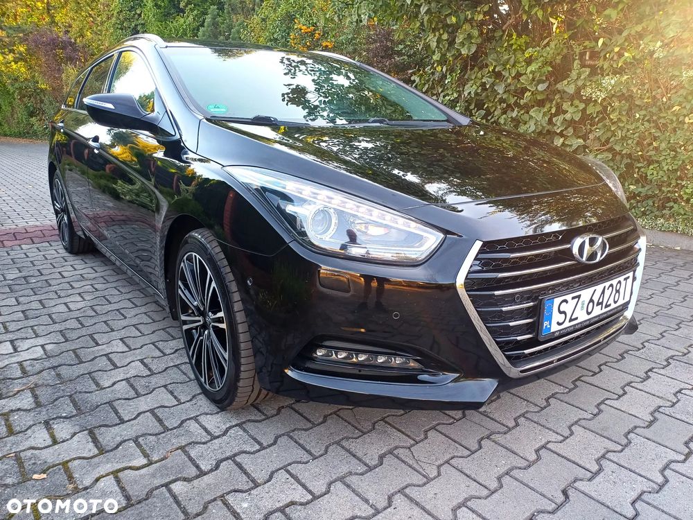 Hyundai i40 Kombi 1.7 CRDi DCT Premium - 9