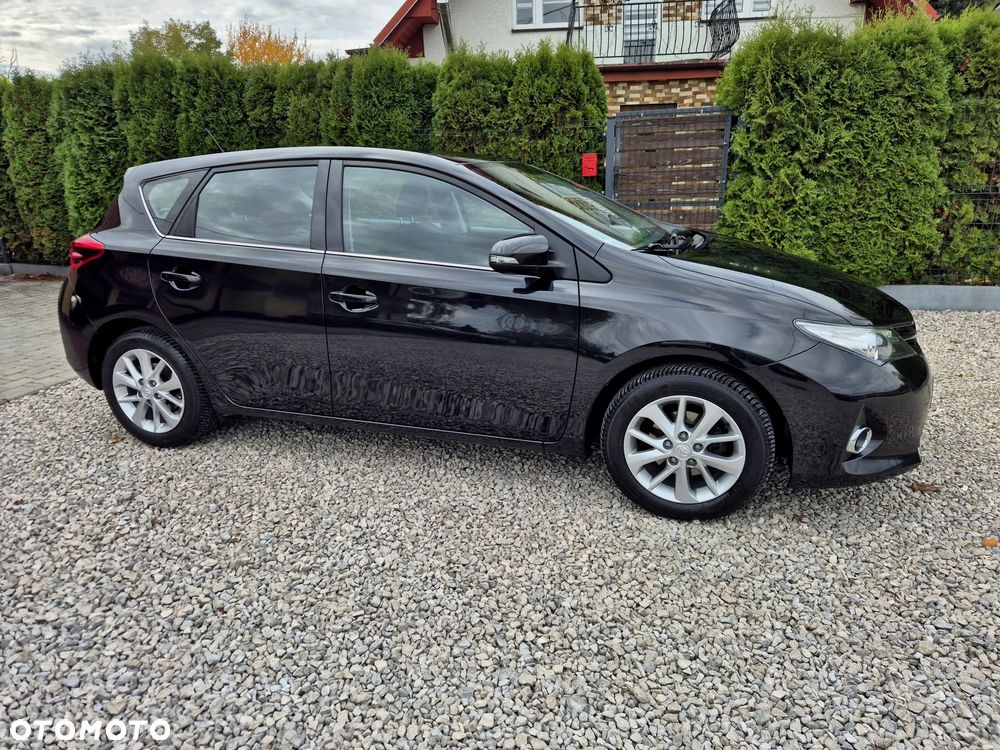 Toyota Auris 1.6 Premium Start - 13