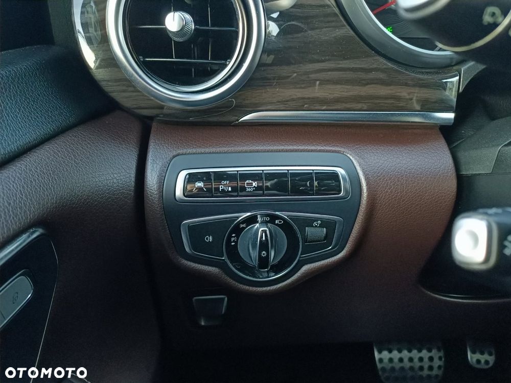 Mercedes-Benz Klasa V 250 BlueTEC lang 7G-TRONIC Edition 1 - 23