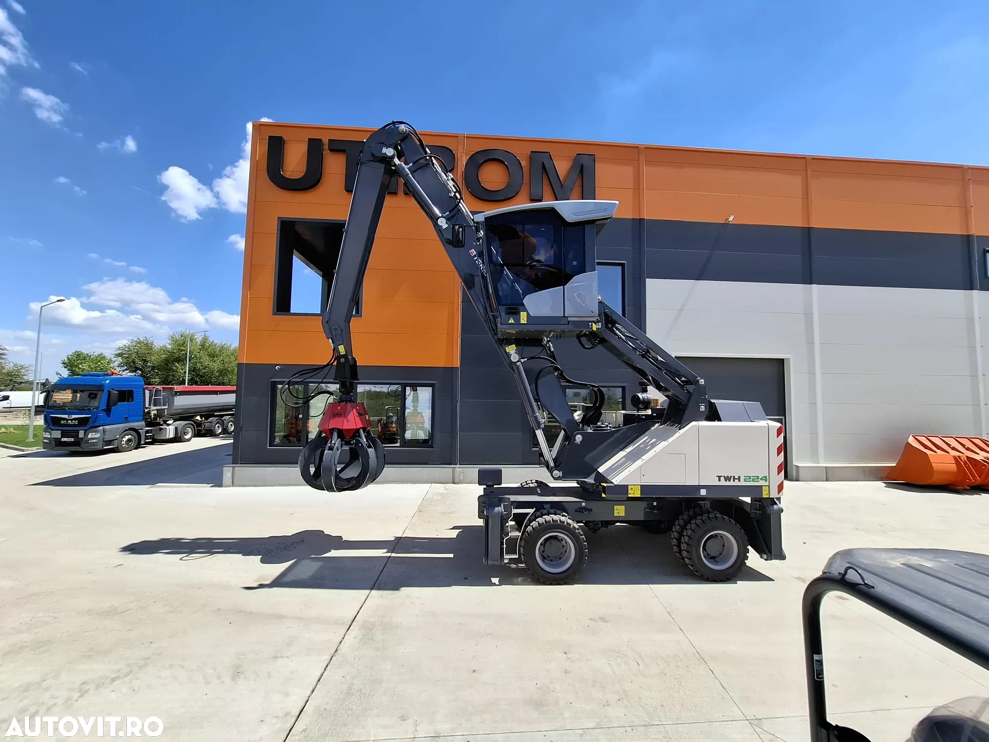 Terex FUCHS 26t, brate 11m, graifer 5 petale, cale fata spate-garantie, posibilitate leasing-269.000 EUR+tva - 2