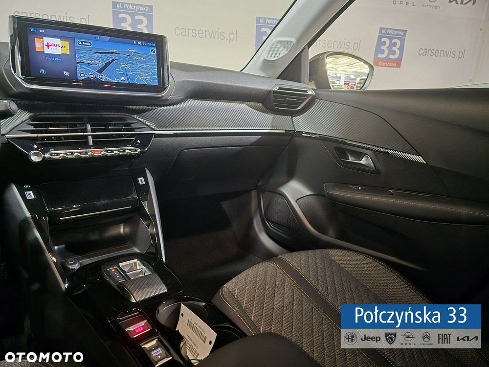 Peugeot 208 - 29