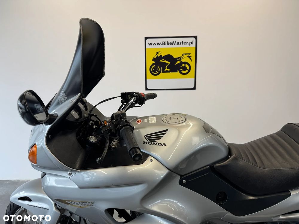 Honda Deauville - 20