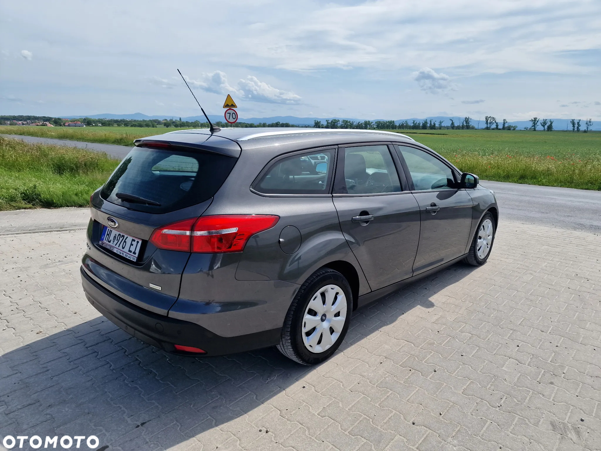 Ford Focus 1.0 EcoBoost Trend Edition - 10