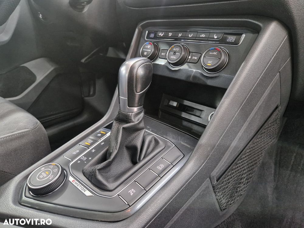 Volkswagen Tiguan 2.0 TDI DSG 4Mot Highline - 9
