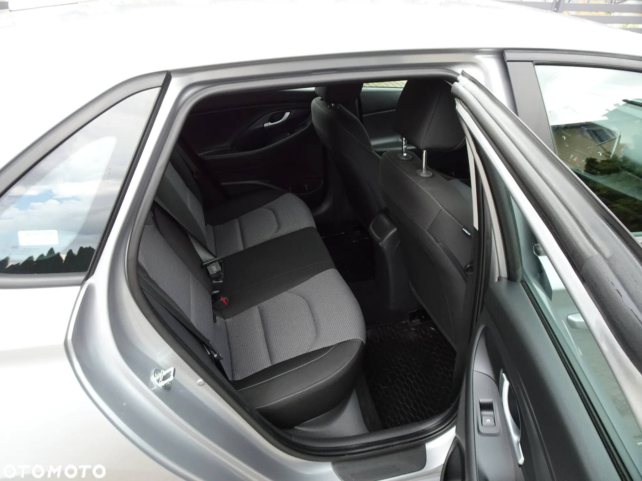 Hyundai i30 1.5 DPI Classic + - 17