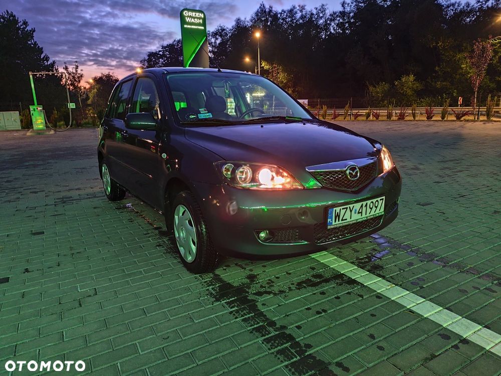 Mazda 2 2007 photo 3