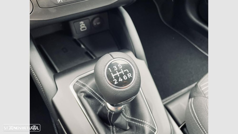 Ford Focus 1.0 EcoBoost MHEV Active X - 14