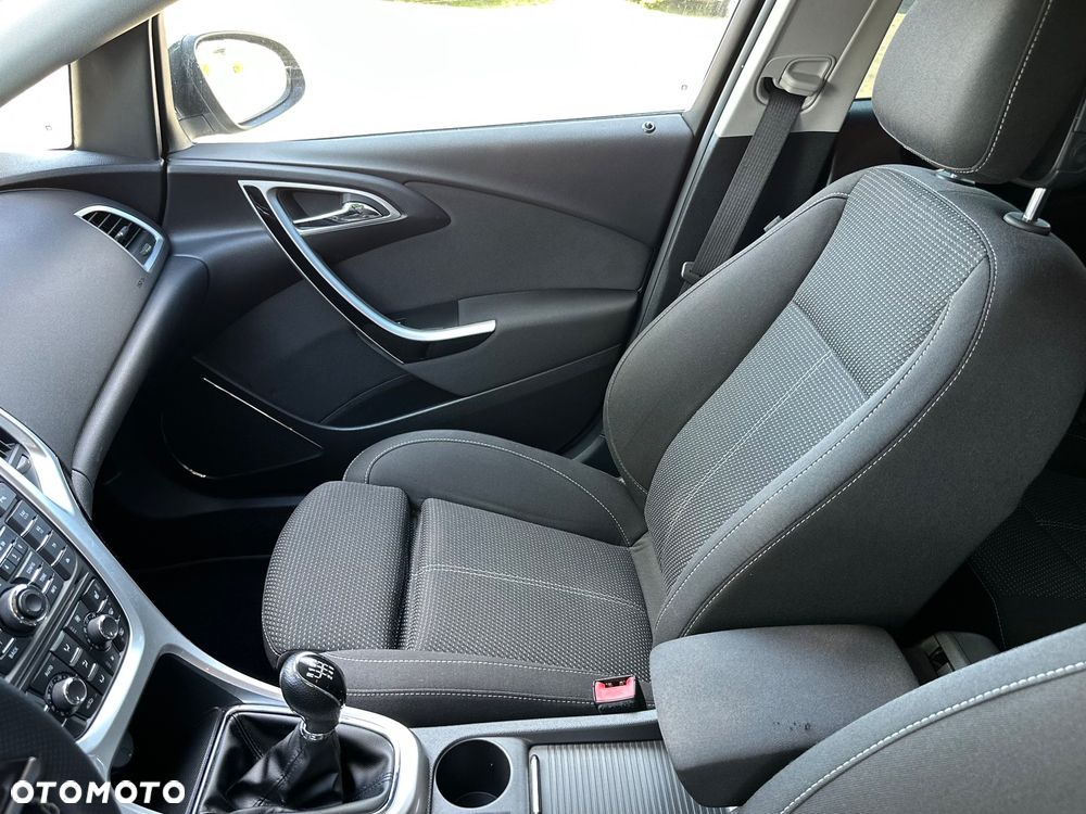 Opel Astra - 16