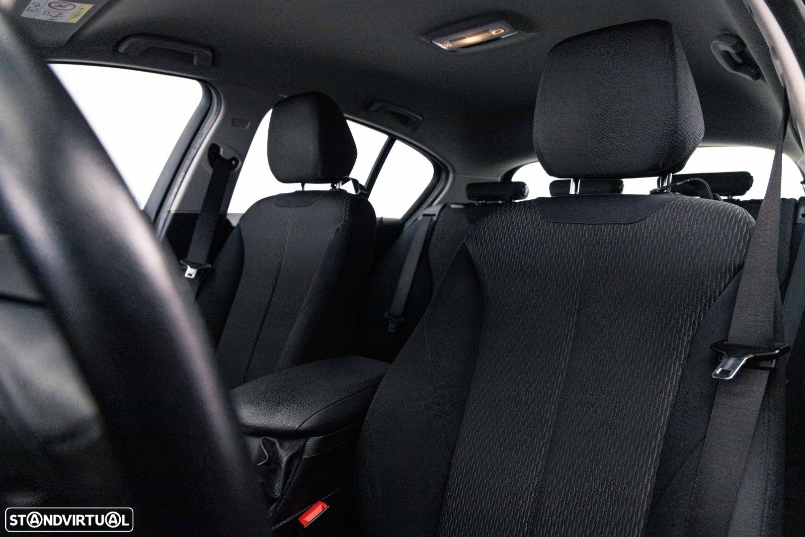 BMW 116 dA Line Urban - 10