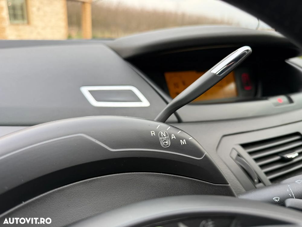 Citroën C4 1.6 THP BMP Exclusive - 21