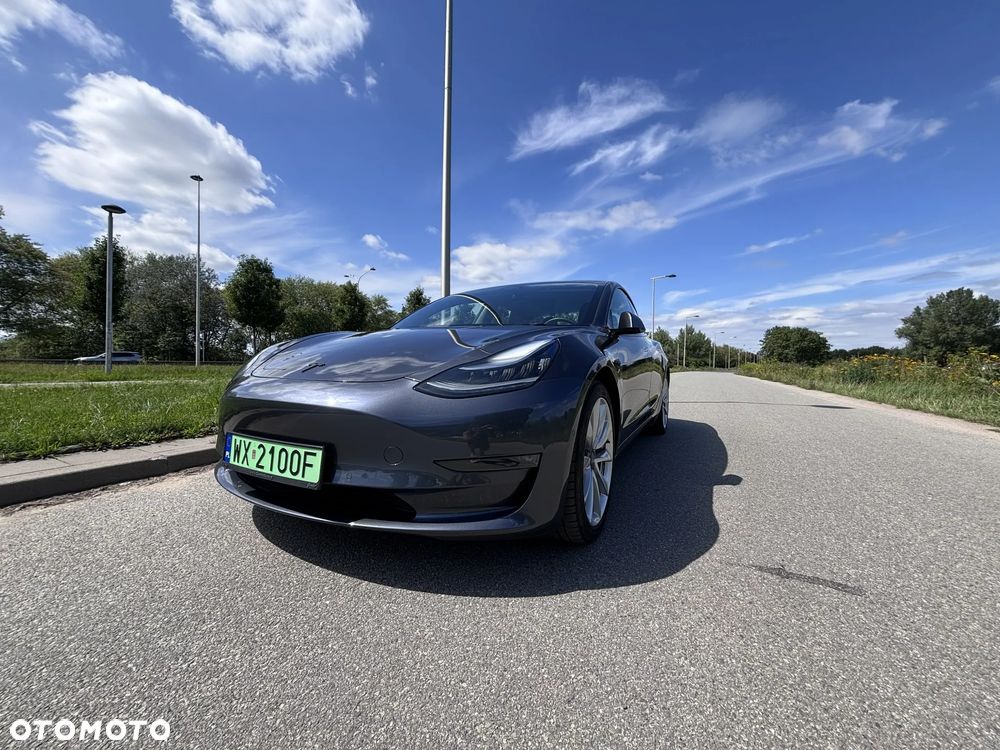 Tesla Model 3 Langstreckenbatterie Allradantrieb Dual Motor - 2