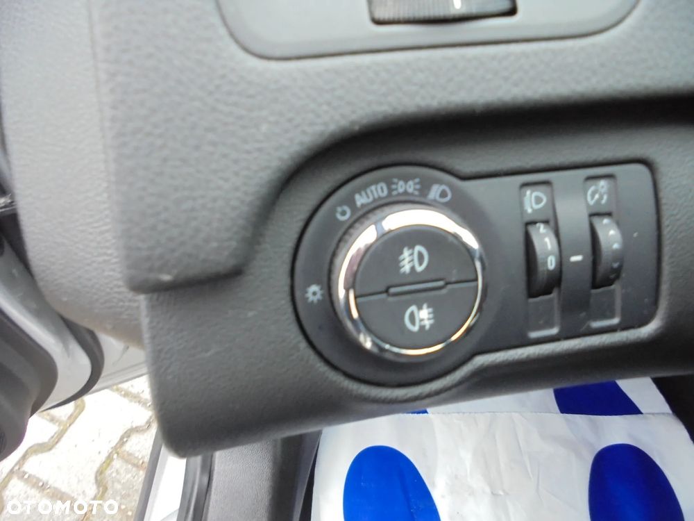 Opel Insignia 2.0 CDTI EcoFLEX Cosmo - 8