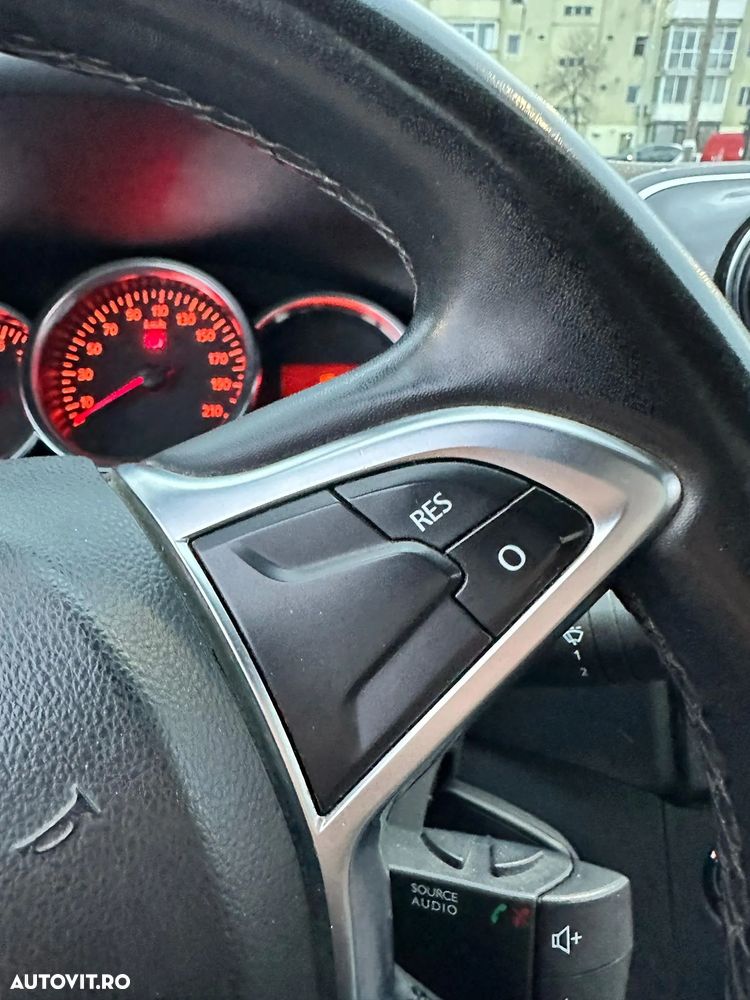 Dacia Logan 1.5 dCi Laureate - 11