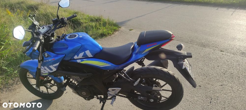 Suzuki GSX - 3