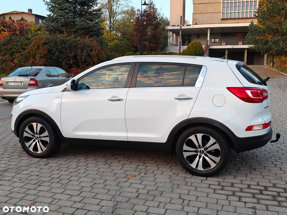 Kia Sportage 2.0 CRDI 4WD Automatik Dream-Team Edition - 17