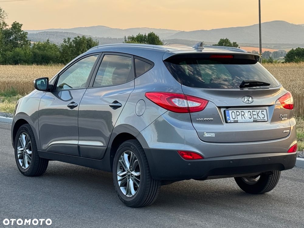 Hyundai ix35 2.0 CRDi 4WD Fifa World Cup Gold Edition - 19