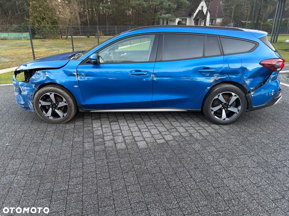Ford Focus 1.0 EcoBoost Hybrid ACTIVE X - 5