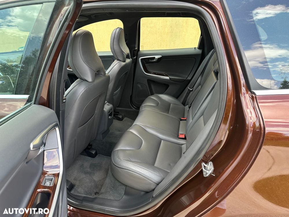 Volvo XC 60 - 13