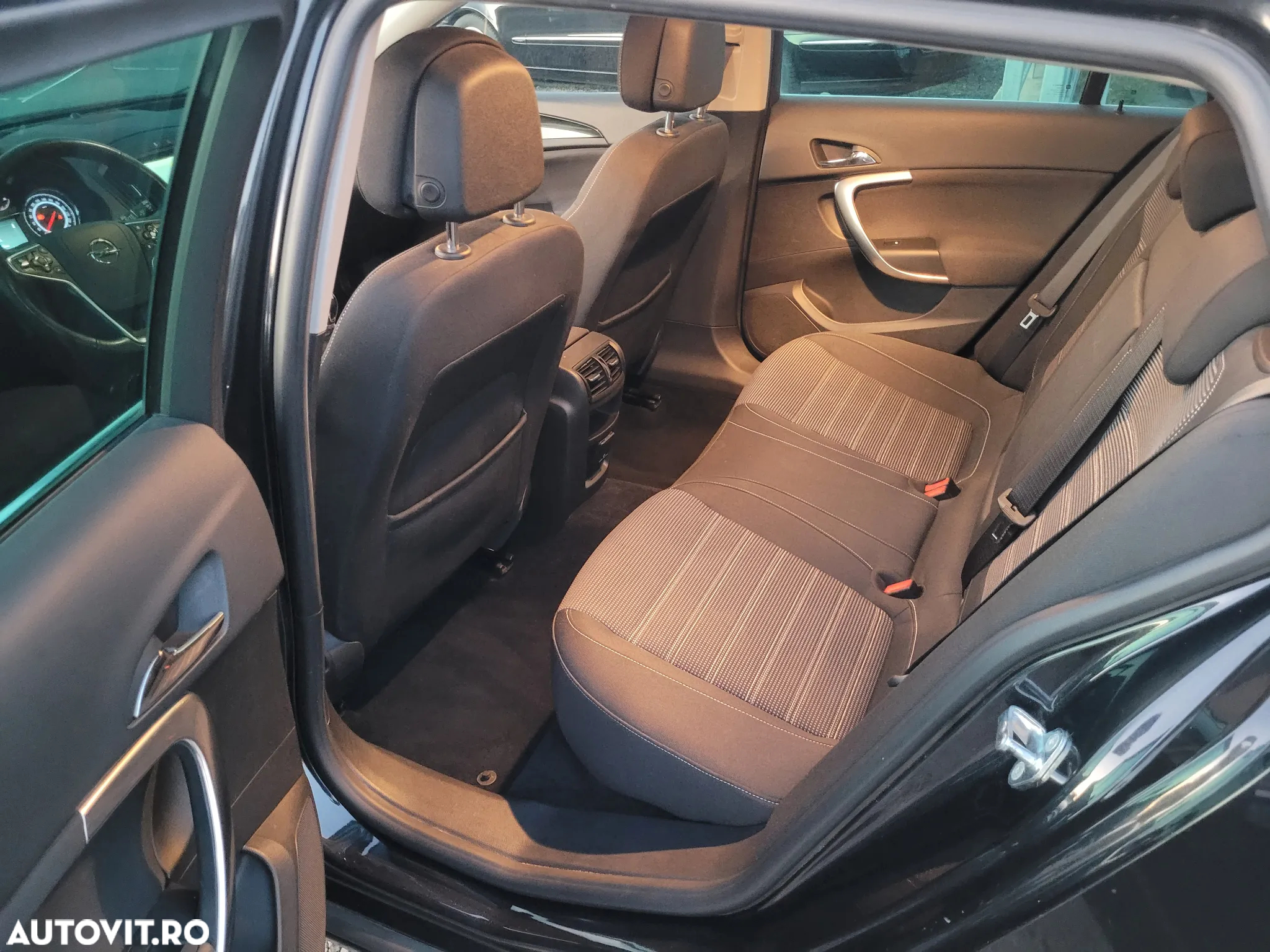 Opel Insignia 1.6 CDTI Sports Tourer ecoFLEXStart/Stop Edition - 12