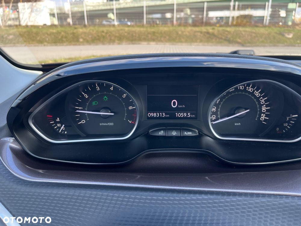 Peugeot 2008 1.6 VTi Active - 5